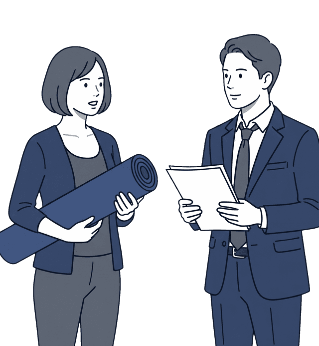副業でヨガスタジオを開いている30代の女性インストラクターがヨガマットを抱えながら業務委託契約の収入と源泉徴収について社労士に質問しているイラスト